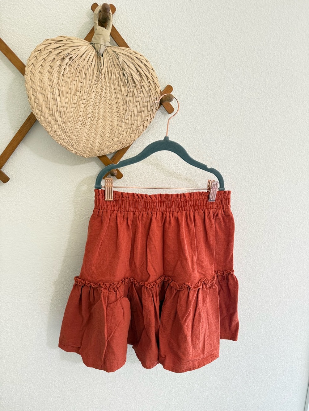 Women's Rust Tiered Mini Skirt with Elastic Waist